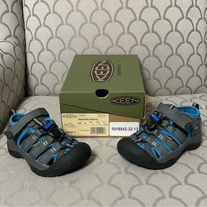 Keen Newport Boy Sandals size 9